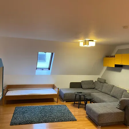 아파트 Monteurwohnung-Wohnen Auf Zeit-Ferienwohnung-Moebliertes Wohnen 트로이스도르프
